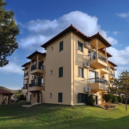Maistrali Apartments 奥马斯帕纳吉亚斯 外观 照片