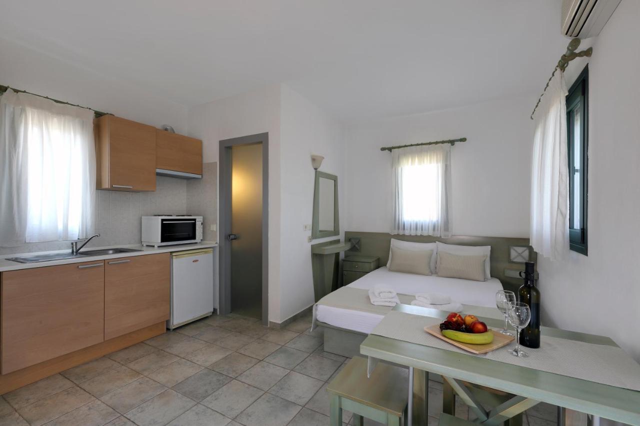 Maistrali Apartments 奥马斯帕纳吉亚斯 外观 照片