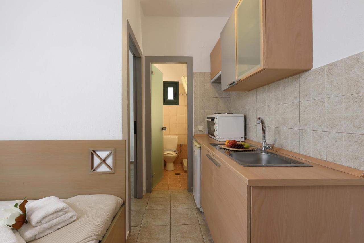 Maistrali Apartments 奥马斯帕纳吉亚斯 外观 照片