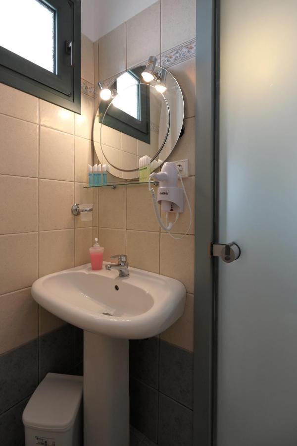 Maistrali Apartments 奥马斯帕纳吉亚斯 外观 照片