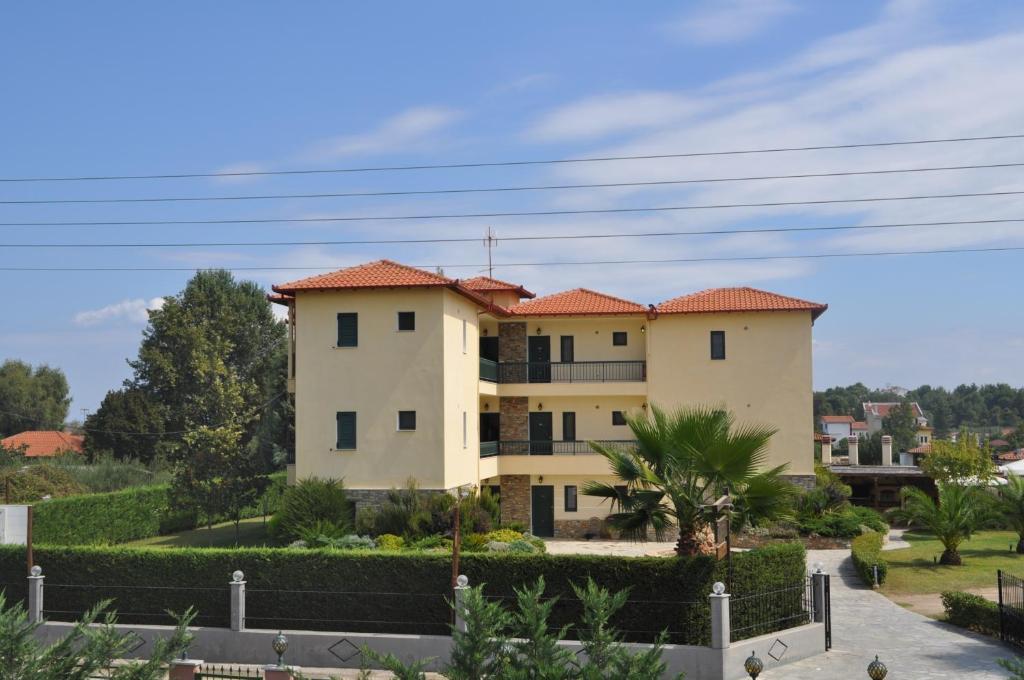 Maistrali Apartments 奥马斯帕纳吉亚斯 外观 照片